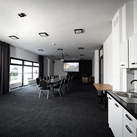Bed & Breakfast Poludnik Conference&resort *